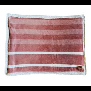 UGG (2)) Pink and White Striped Pillow Shams